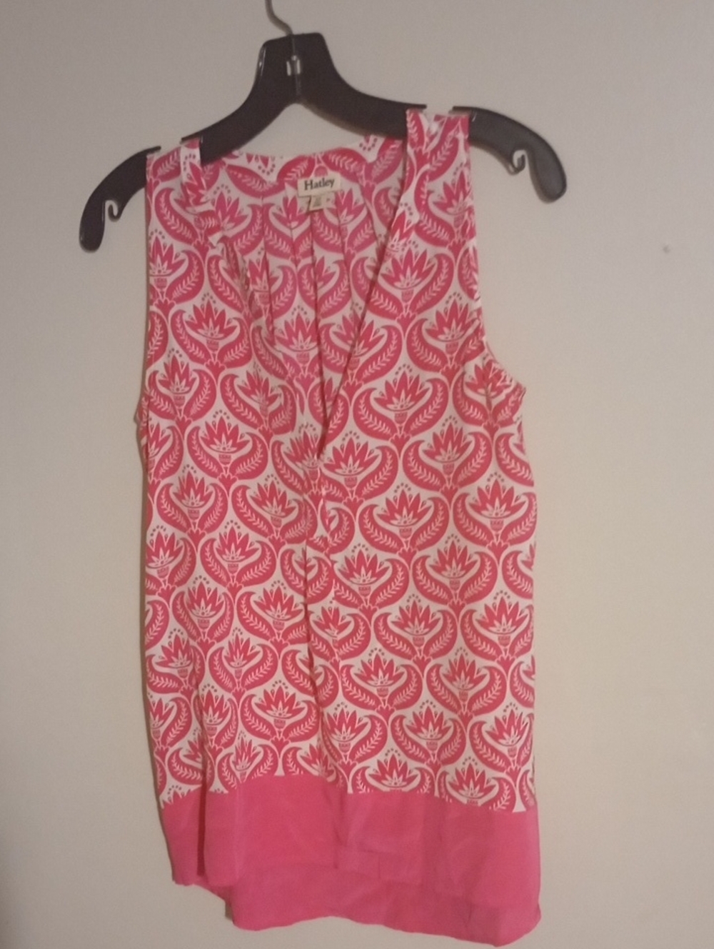 Hatley Pink and White Sleeveless V-Neck Silk Blouse With Fuchsia Hem Panel